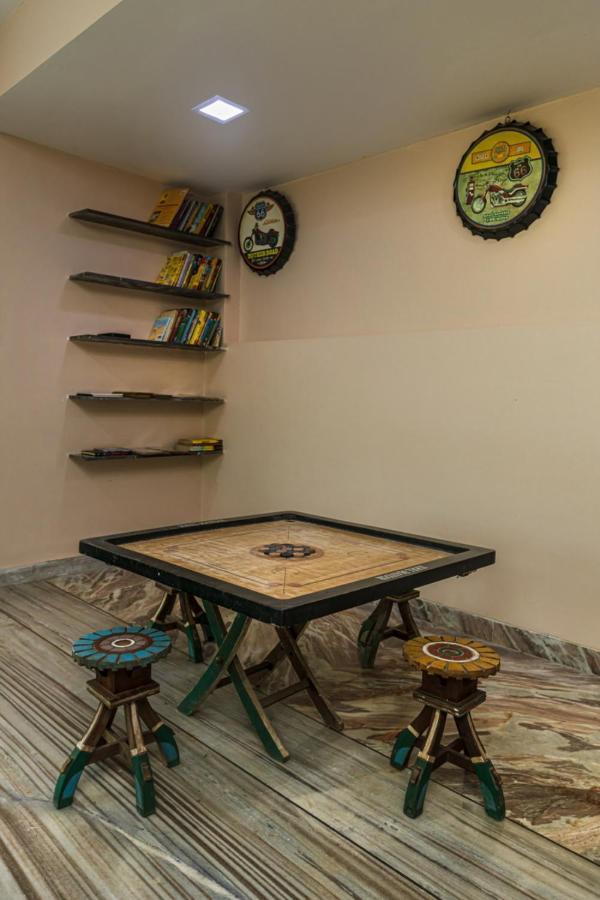 Saffronstays Aura, Alibaug - Luxury Pool Villa With A Game Room And Spacious Lawn 알리바그 외부 사진